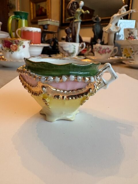 Item from the estate sale in Oro