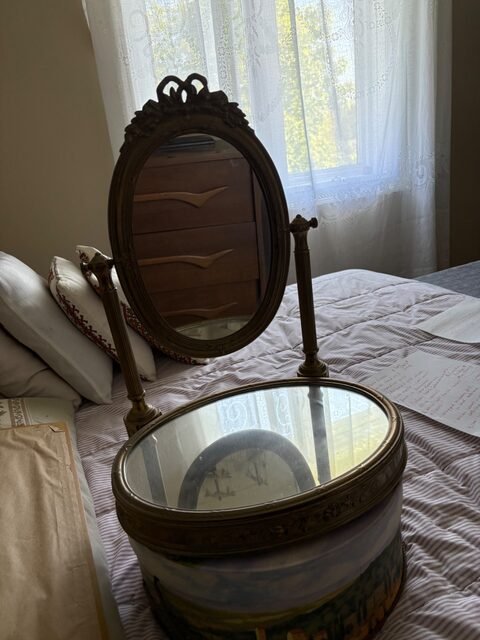 Item from the estate sale in Oro